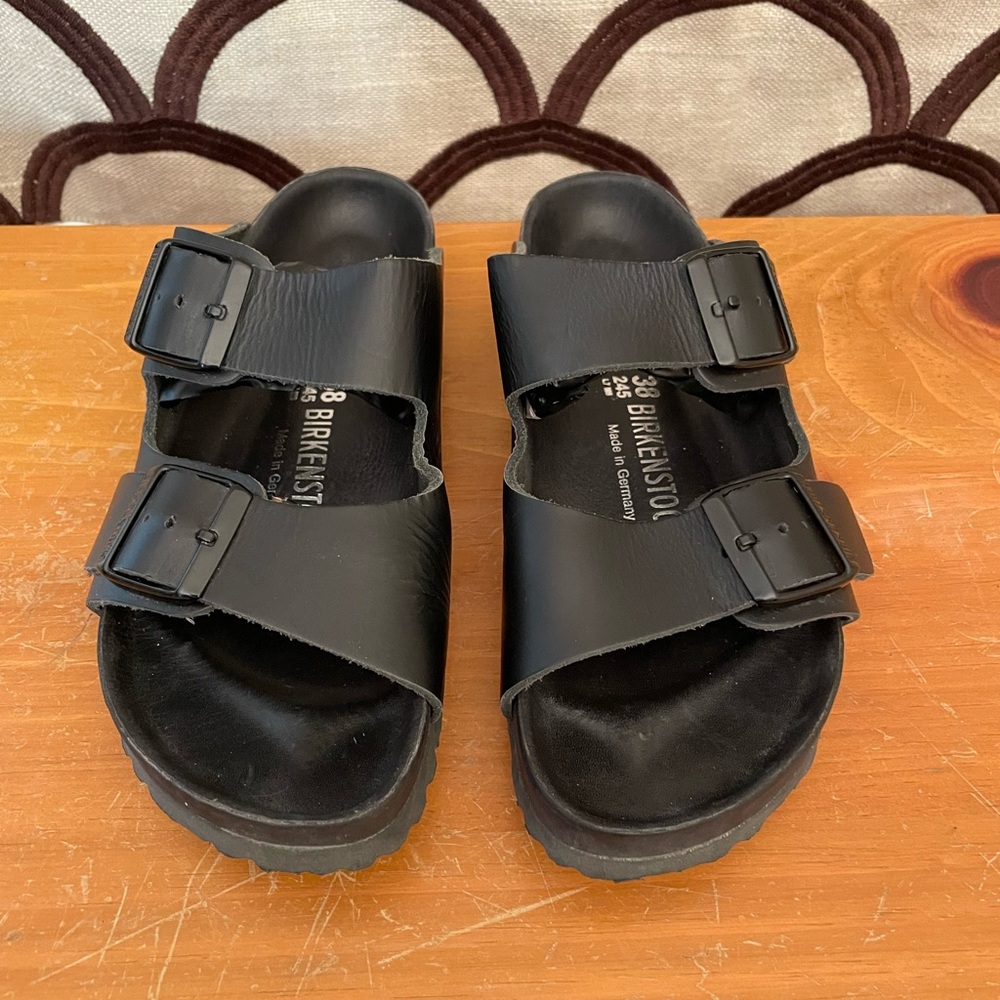 Birkenstock Exquisite Leather Arizona Sandal Size EU38, fits US8